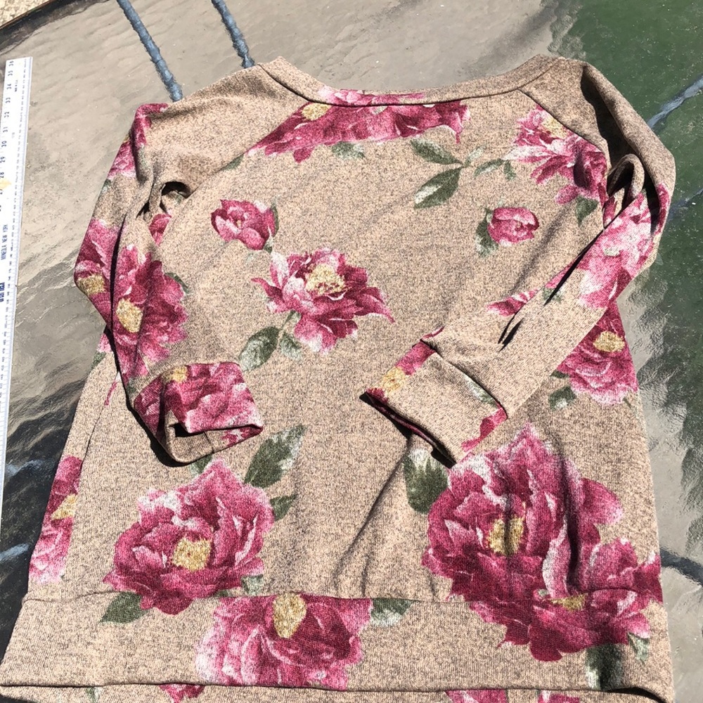 Cute floral shirt